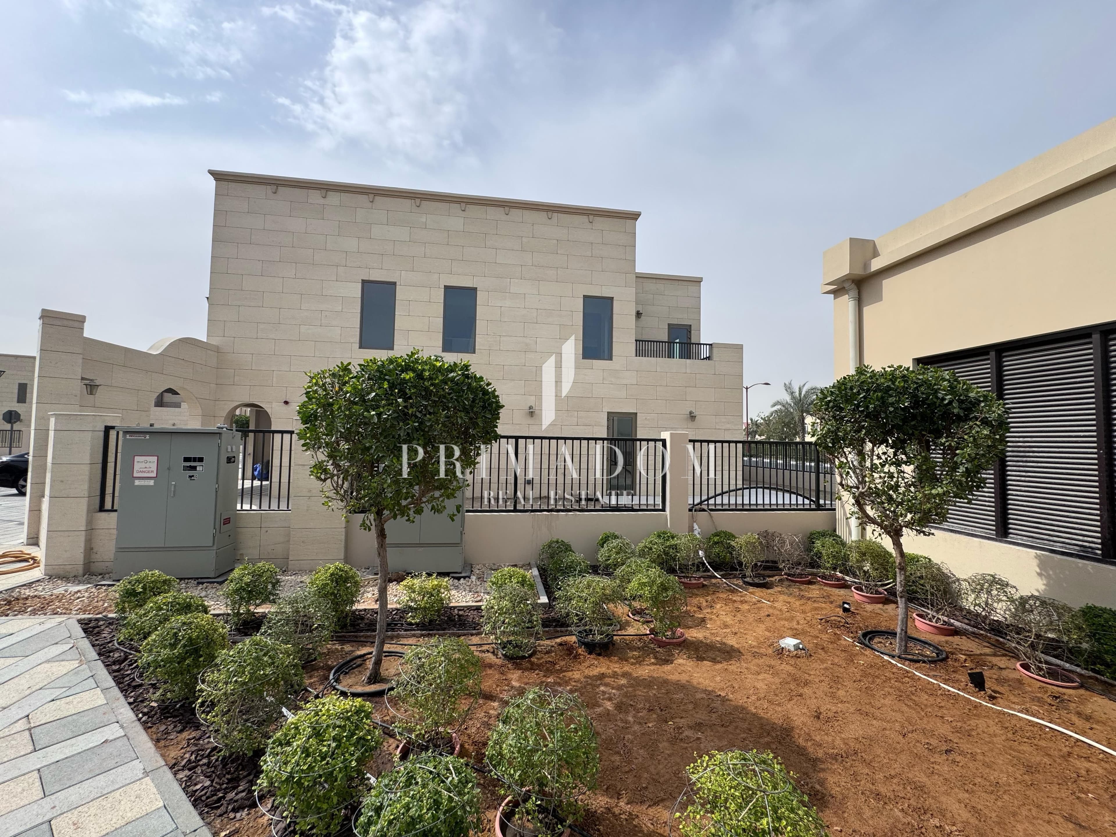 EXCLUSIVE VILLA | ELIE SAAB | EXTENDED PLOT CORNER image 3