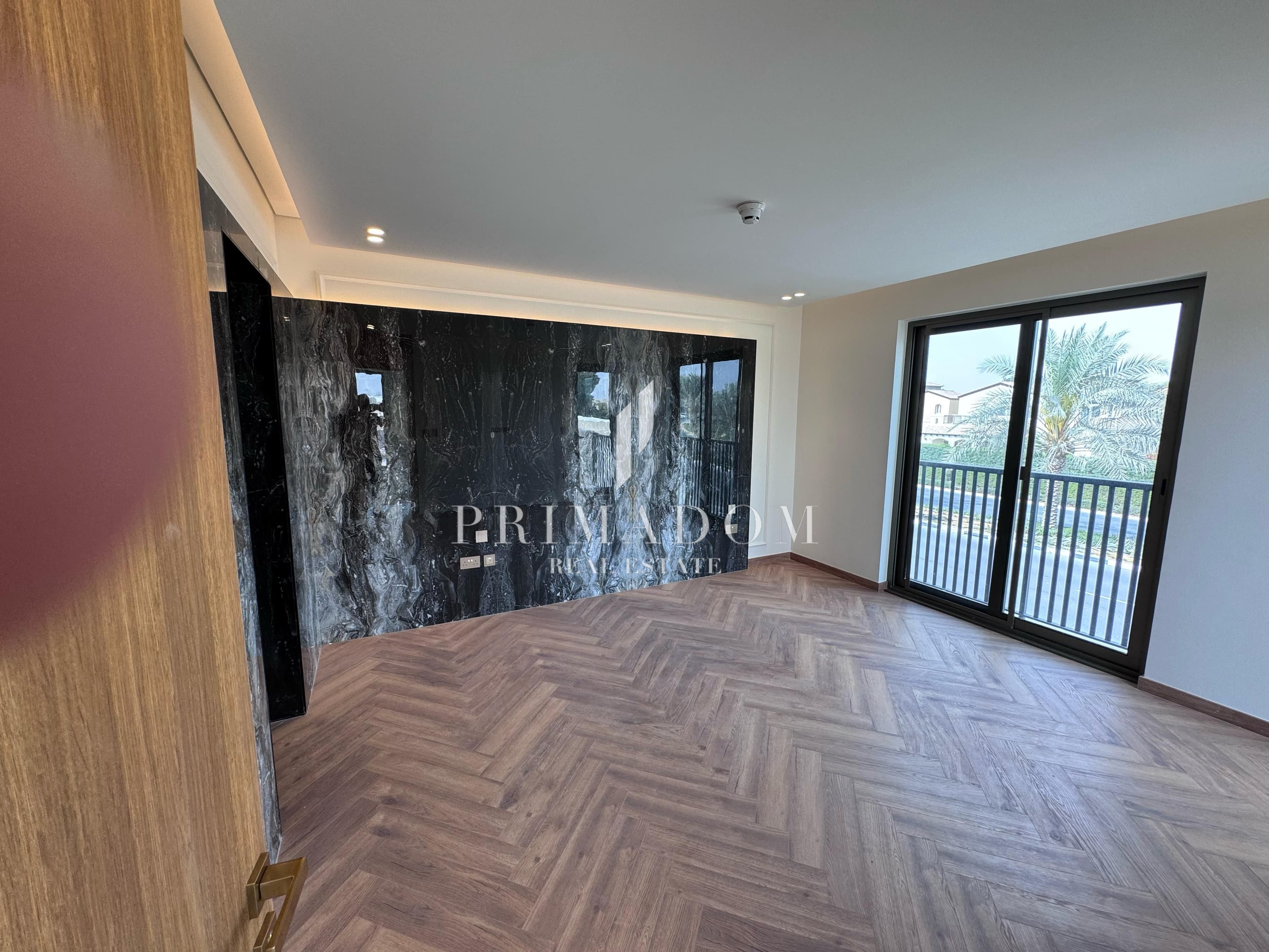 EXCLUSIVE VILLA | ELIE SAAB | EXTENDED PLOT CORNER image 7