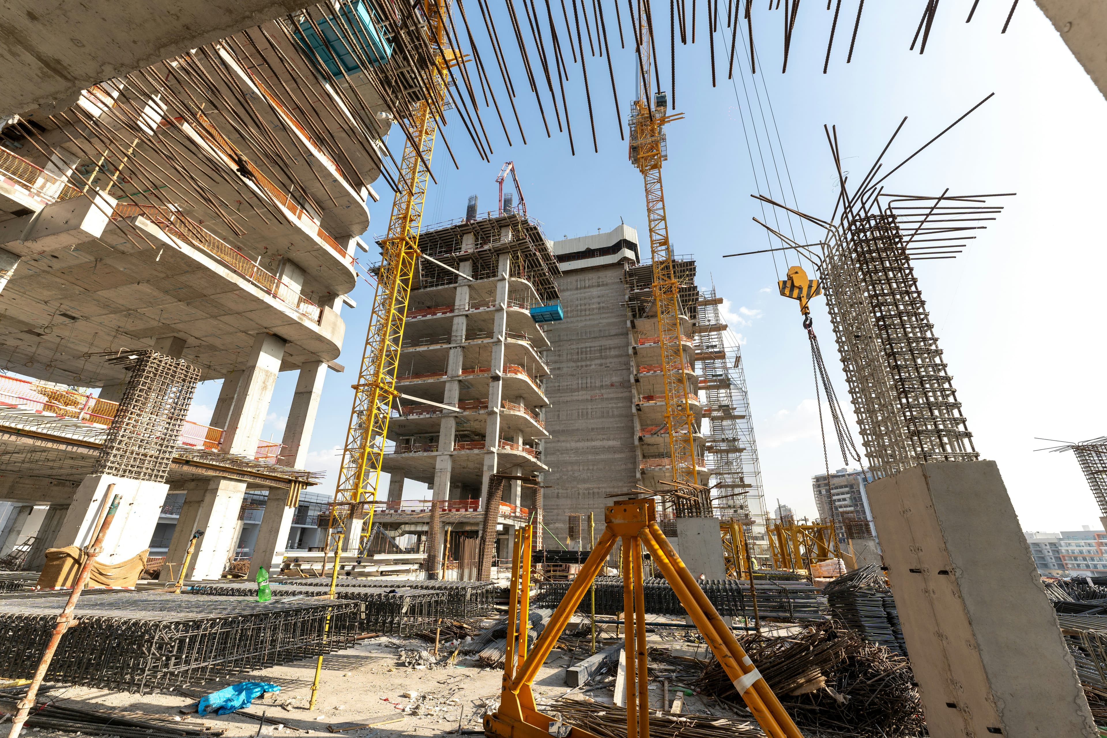 Ready vs Off-Plan Properties in Dubai: Which is Better for You?